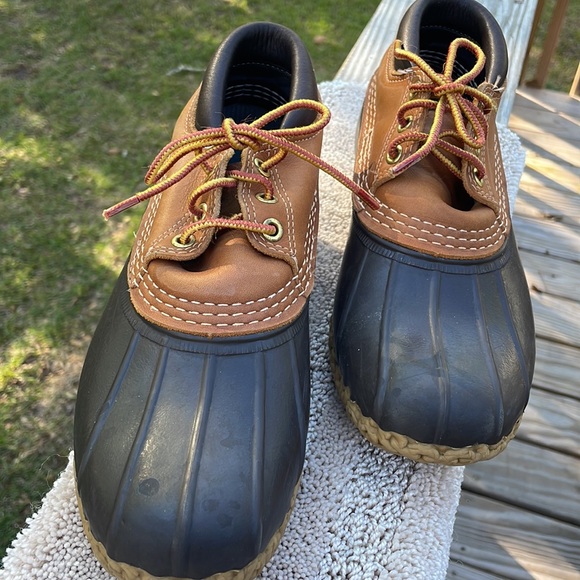 LL Bean Women’s Bean Boots, Gumshoes Medium - Picture 4 of 17